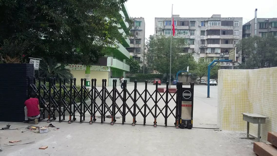 本溪本溪深圳市伸缩门