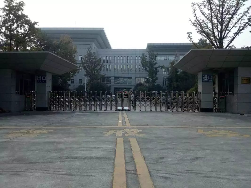 本溪本溪四川消防总队伸缩门