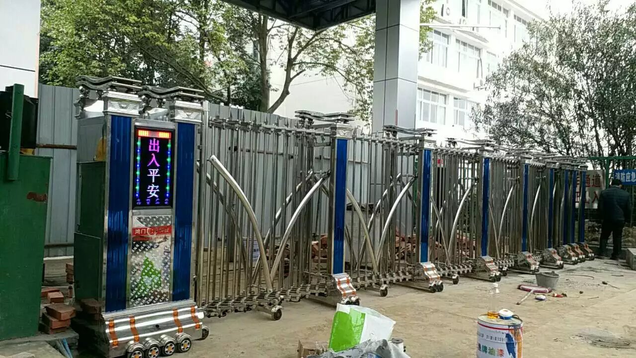本溪本溪四川绵阳市飞机场伸缩门